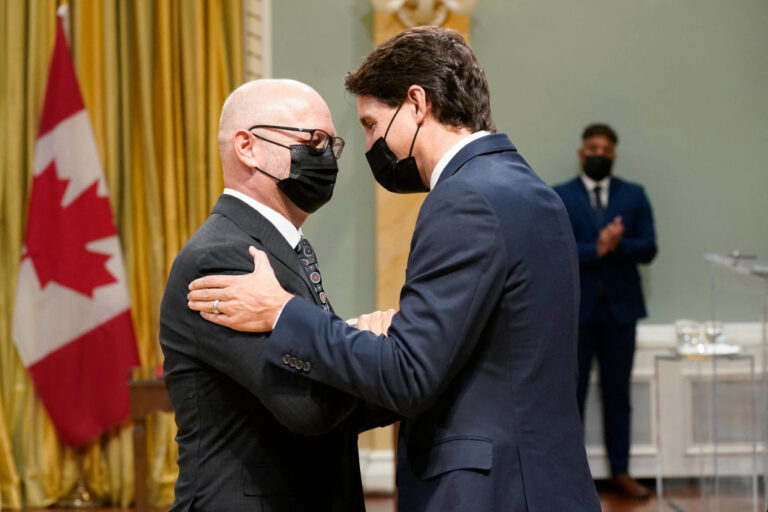 Ley de Emergencias Canadá pro-Trump fiscal general