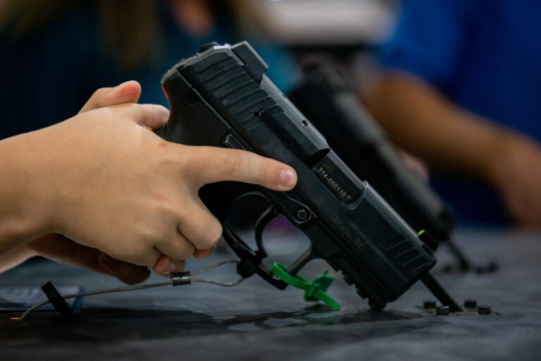 Canadá venta de armas