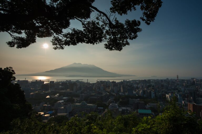 Volcan Sakurajima erupción