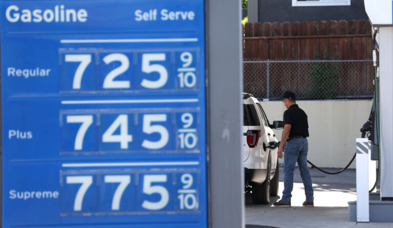 Biden precio de la gasolina Rusia